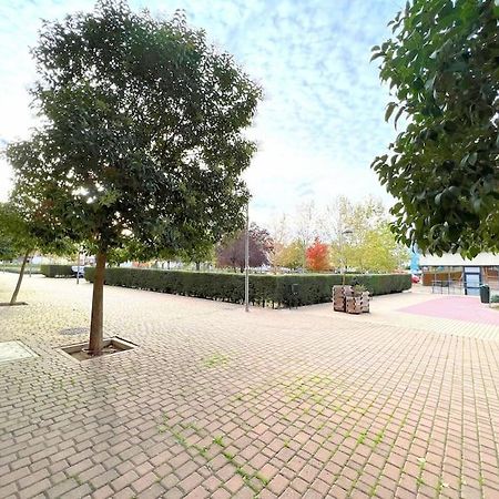 Precioso Estudio En Barajas, A Un Paso Del Metro Madrid Ngoại thất bức ảnh